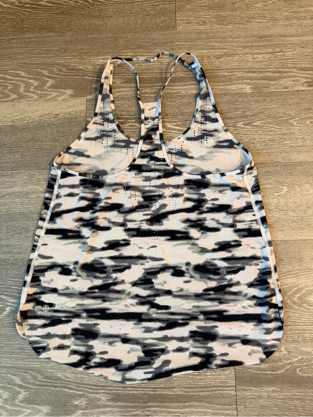 Lululemon Water Bound Singlet
Wamo Camo Barely Pink - Picture 2 of 5